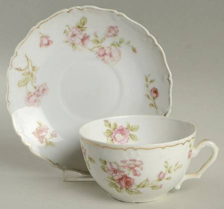 BSS27 Flat Cup & Saucer Set