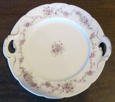 BSS3 Handled Cake Plate