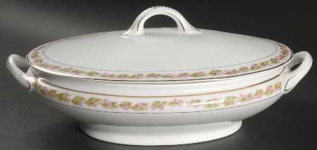 11532 Oval Covered Vegetable