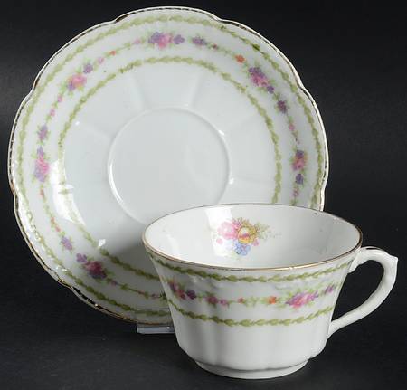 BSS9 Flat Cup & Saucer Set