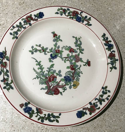 Mandalay (Red Rings) Dinner Plate