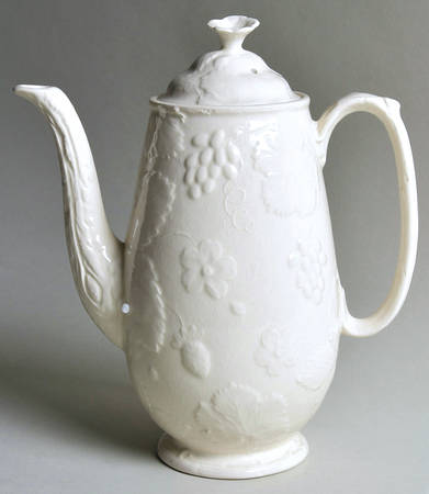 Strawberry and Grape Leaf White (Davenport) Coffee Pot & Lid