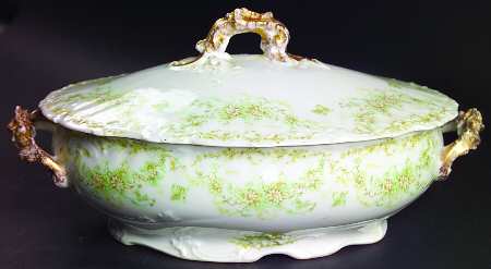 BWD2 Oval Covered Vegetable by Bawo & Dotter