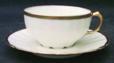 BWD27 Footed Cup & Saucer Set