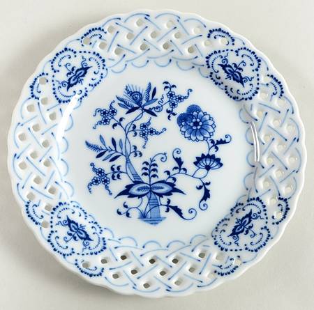 Blue Danube Pierced Bread & Butter Plate