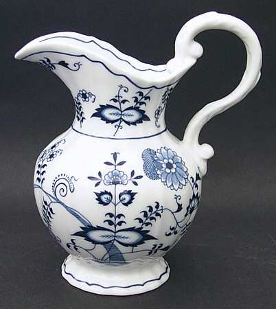 Blue Danube 24 Oz Pitcher by Blue Danube (Japan)