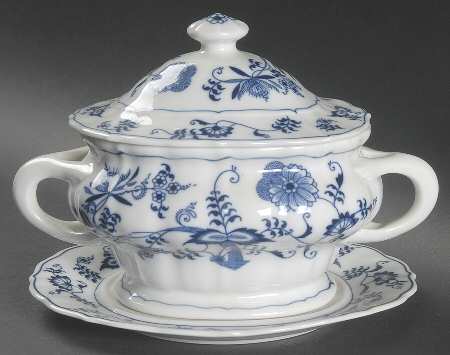 Blue Danube Sauce Boat & Lid with Underplate