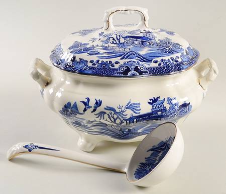 Willow Blue (Gold Trim) Tureen & Lid w/Ladle
