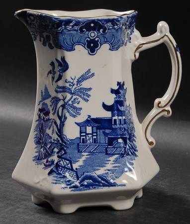 Willow Blue (Gold Trim) 16 Oz Jug