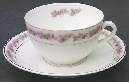 BSS31 Flat Cup & Saucer Set