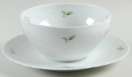 Eglantine Gravy Boat with Attached Underplate