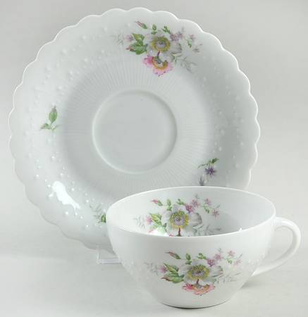 Eglantine Flat Cup & Saucer Set