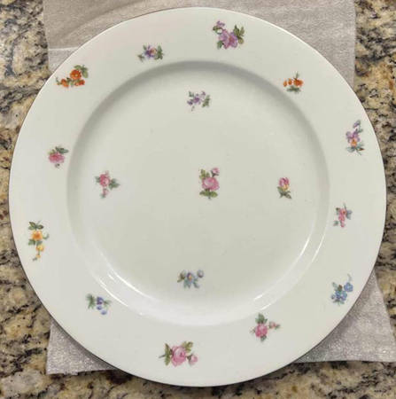 BAV47 Dinner Plate