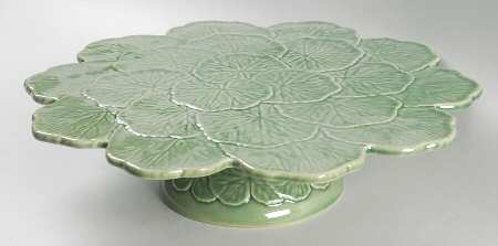 Geranium Green 11" Diameter Pedestal Cake Stand