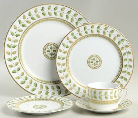 Constance 5 Piece Place Setting