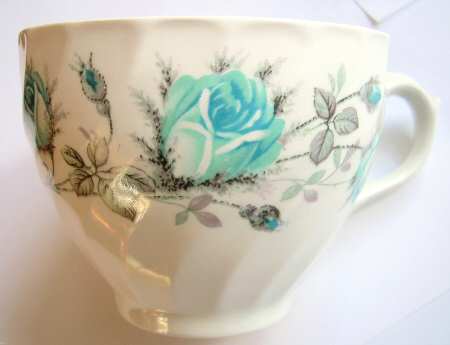 BUL21 Footed Cup
