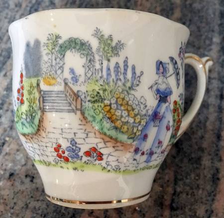 2544 (Scalloped) by Bell China