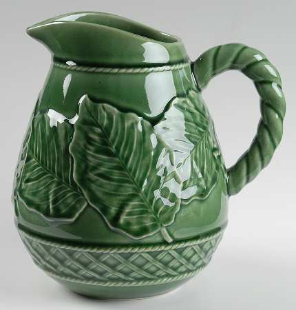 Leaf Service Green 64 Oz Pitcher
