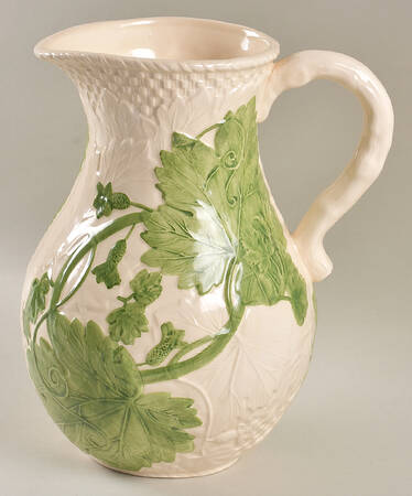 Vine Green 64 Oz Pitcher