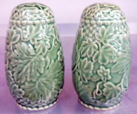 Vine Green Salt & Pepper Set