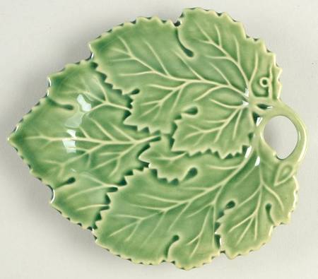 Vine Green 6" Leaf Dish