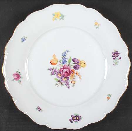 Bouquet (Scroll Edge 2) by Bohemia Ceramic Works