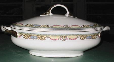 9601 Round Covered Vegetable