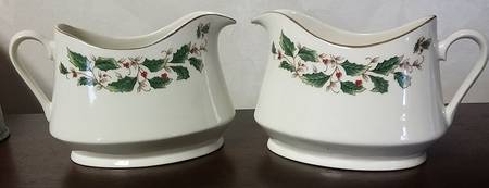 BUD4 Gravy Boat