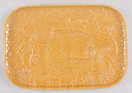 Vine Gold 17" Rectangular Serving Platter
