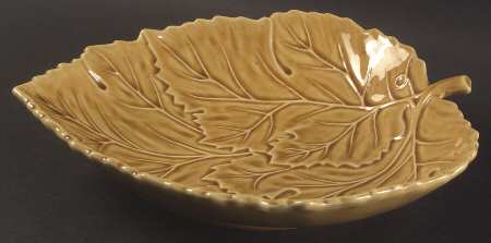 Vine Gold 10" Leaf Bowl