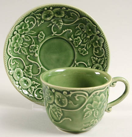 Flowers Green Flat Cup & Saucer Set