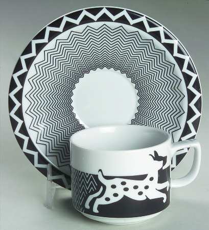 Black & White Flat Cup & Saucer Set
