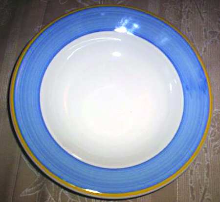 BUF117 by Buffalo Pottery