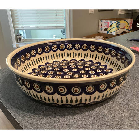 Peacock 11" Round Baker