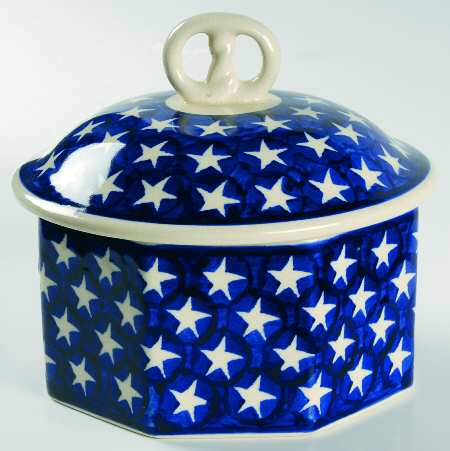 Stars 1 Qt Round Covered Casserole