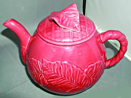Leaf Service Peach Teapot & Lid