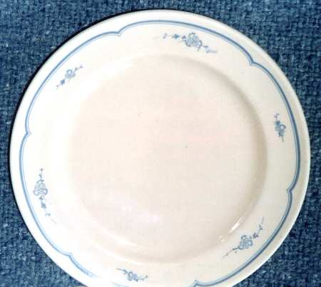 BUF128 by Buffalo Pottery