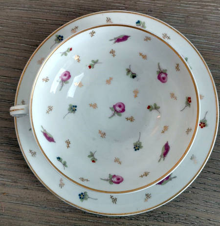 BOY38 Footed Cup & Saucer Set