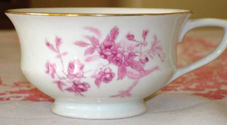 BOH206 Footed Cup