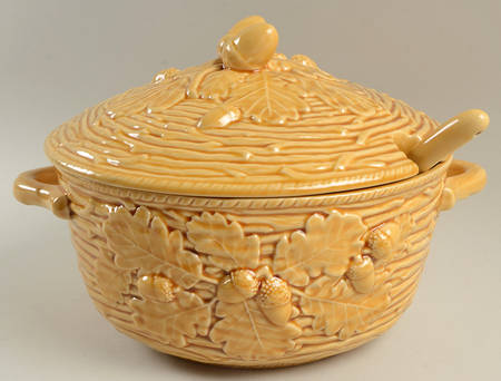 Oak Leaf Gold Tureen & Lid w/Ladle