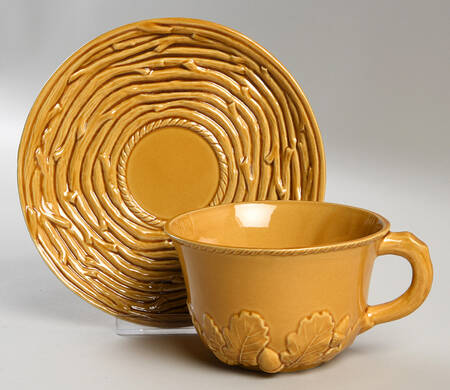 Oak Leaf Gold Footed Cup & Saucer Set