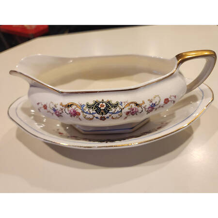 B1S1 Gravy Boat & Underplate