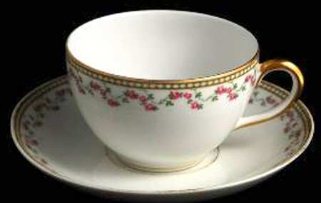 BER538 Flat Cup & Saucer Set