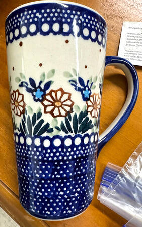 BOW33 Tall Mug