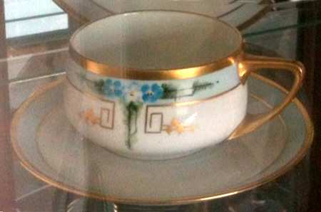 BOH236 Flat Cup & Saucer Set