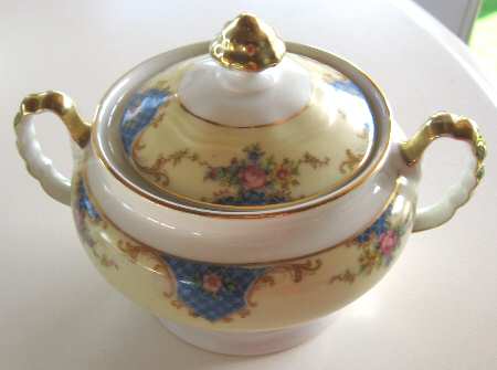 BOH243 Sugar Bowl & Lid