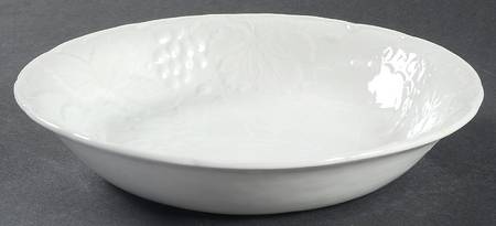 Strawberry and Grape Leaf Pale Green (Davenport) Coupe Soup Bowl
