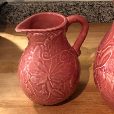 Vine Red 24 Oz Pitcher