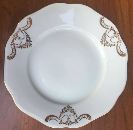 BOH256 by Bohemia Ceramic Works