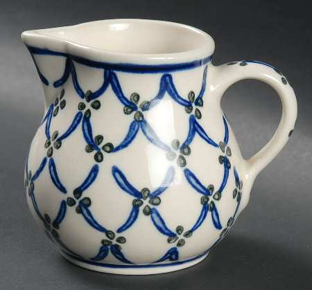 27 Creamer